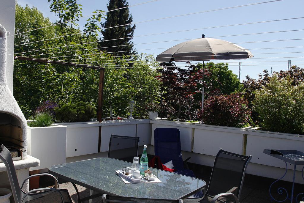 Garden House & East Park-Apartments Grossdorf  Bagian luar foto