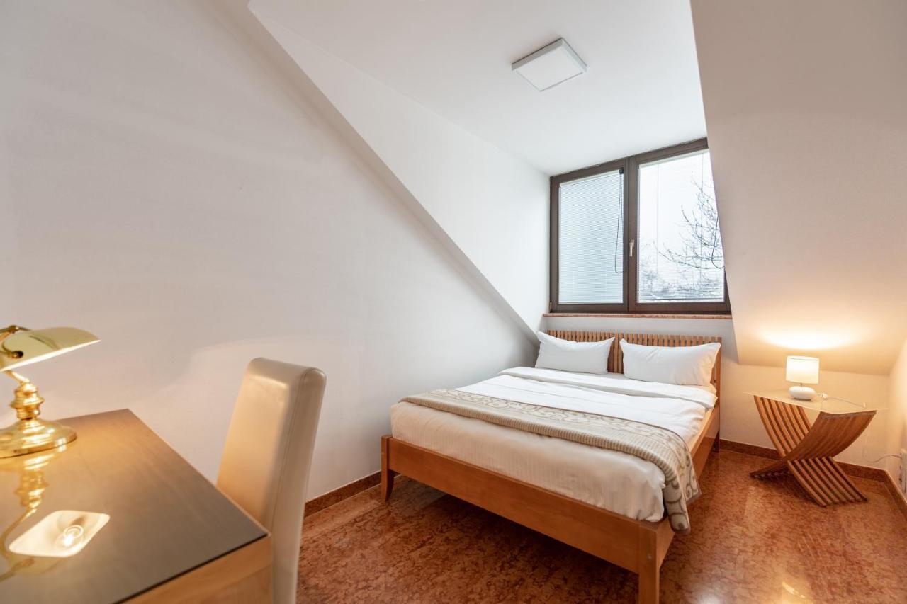 Garden House & East Park-Apartments Grossdorf  Bagian luar foto