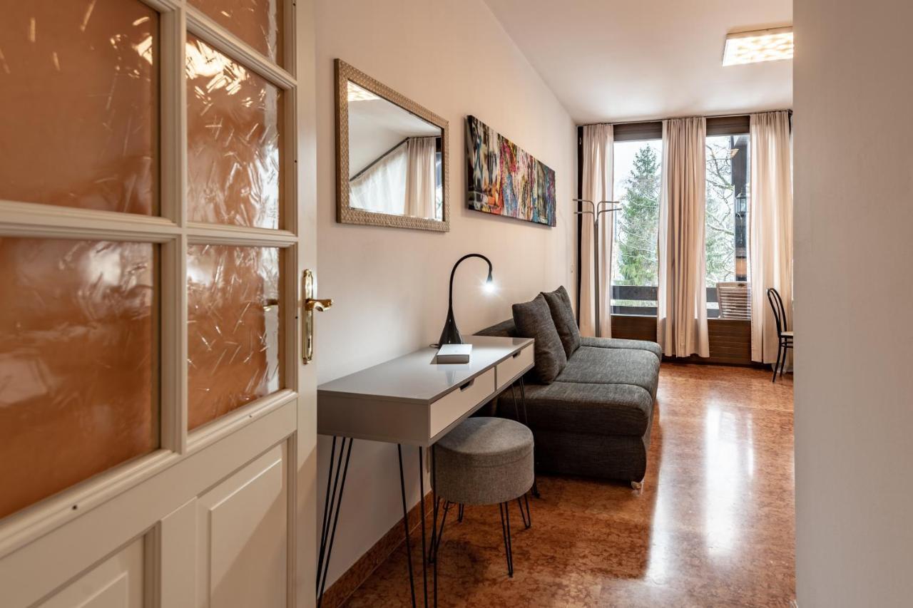 Garden House & East Park-Apartments Grossdorf  Bagian luar foto