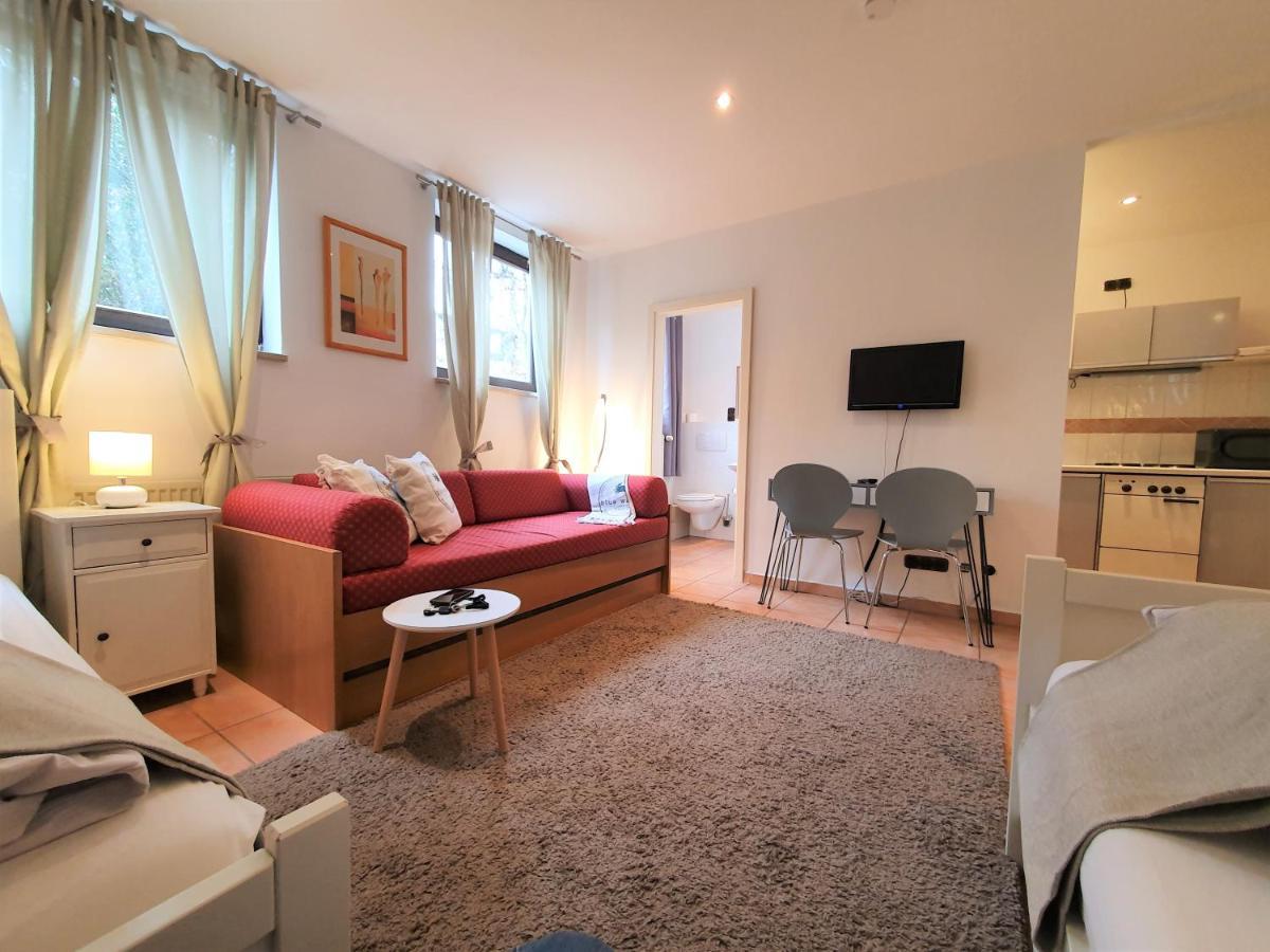 Garden House & East Park-Apartments Grossdorf  Bagian luar foto