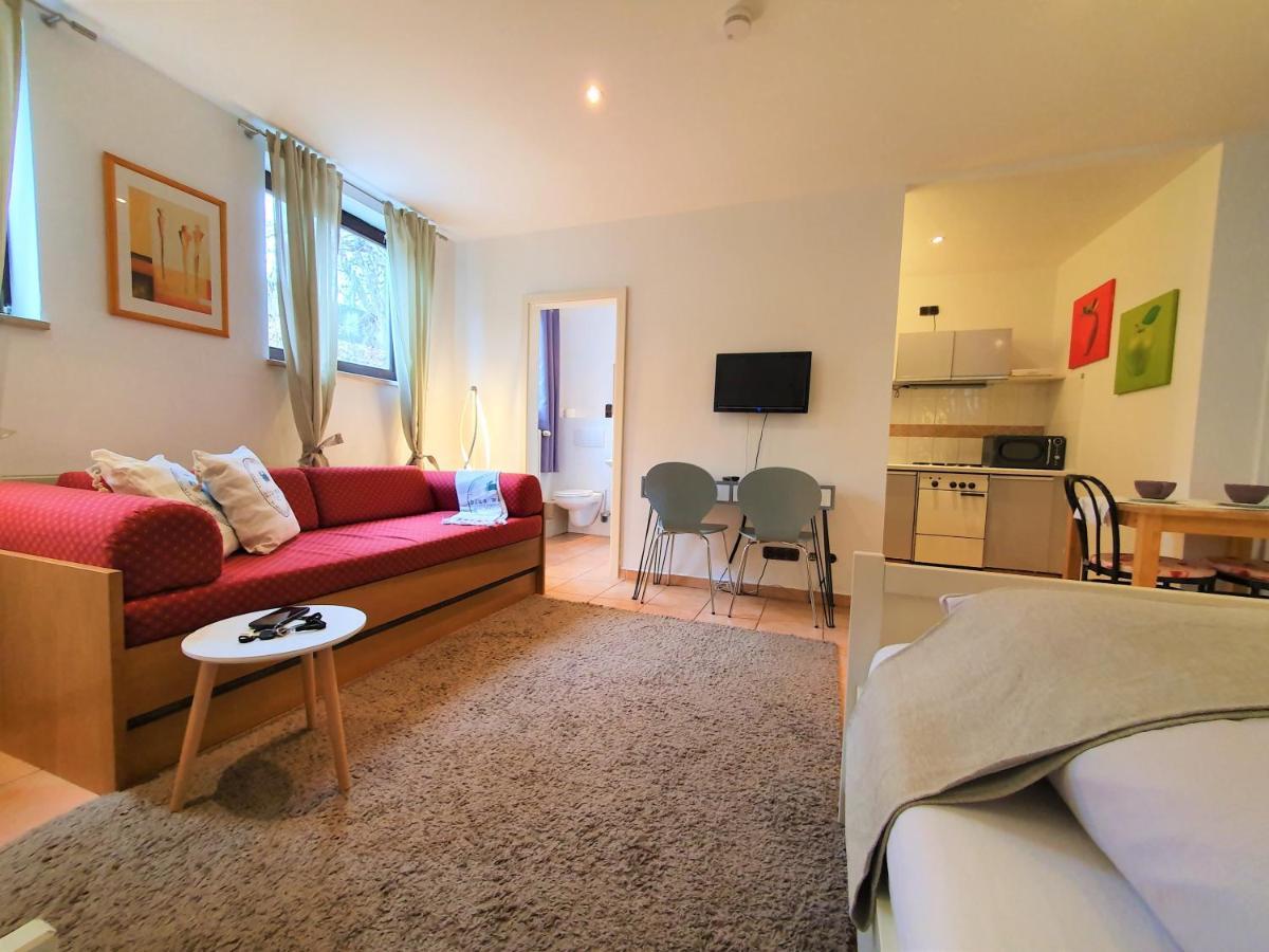 Garden House & East Park-Apartments Grossdorf  Bagian luar foto